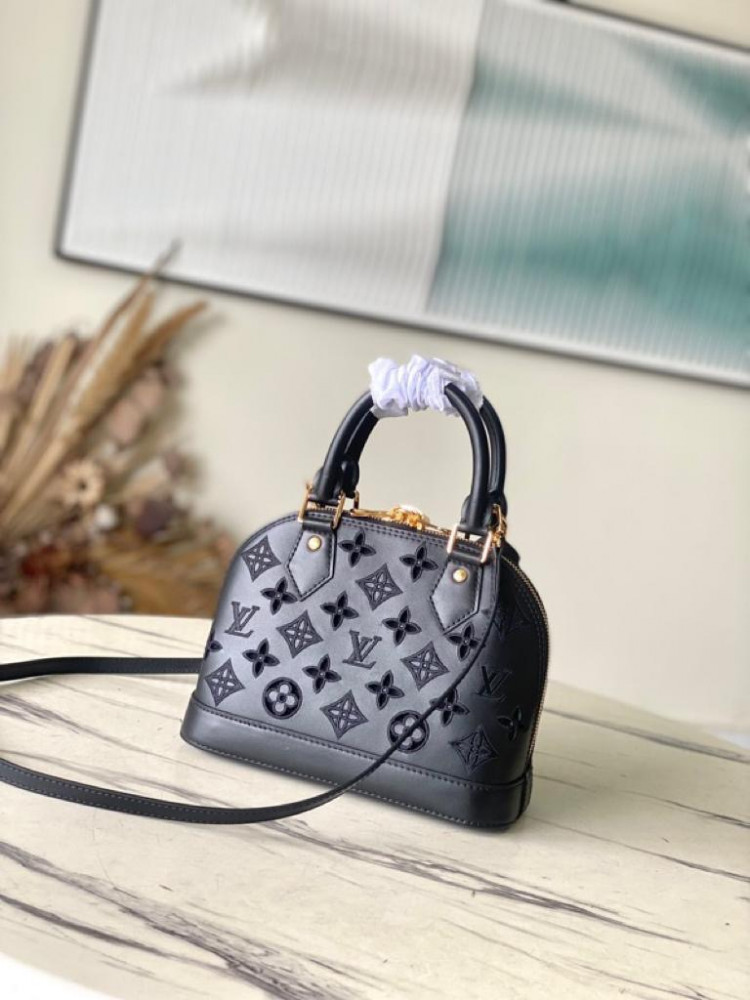 Louis Vuitton size 23.5 cm