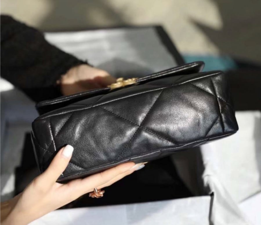 شانيل مقاس 26 cm