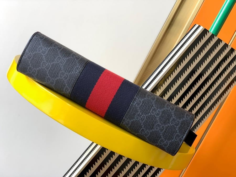 Gucci push button