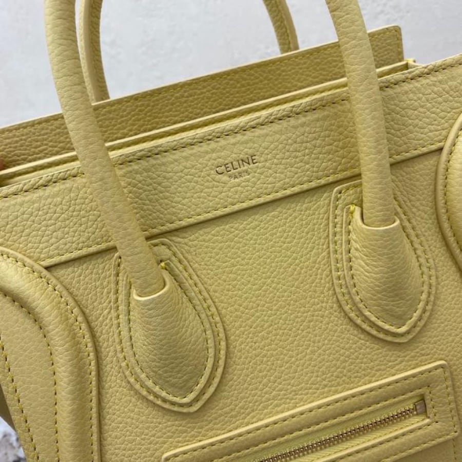 Celine size 20 cm