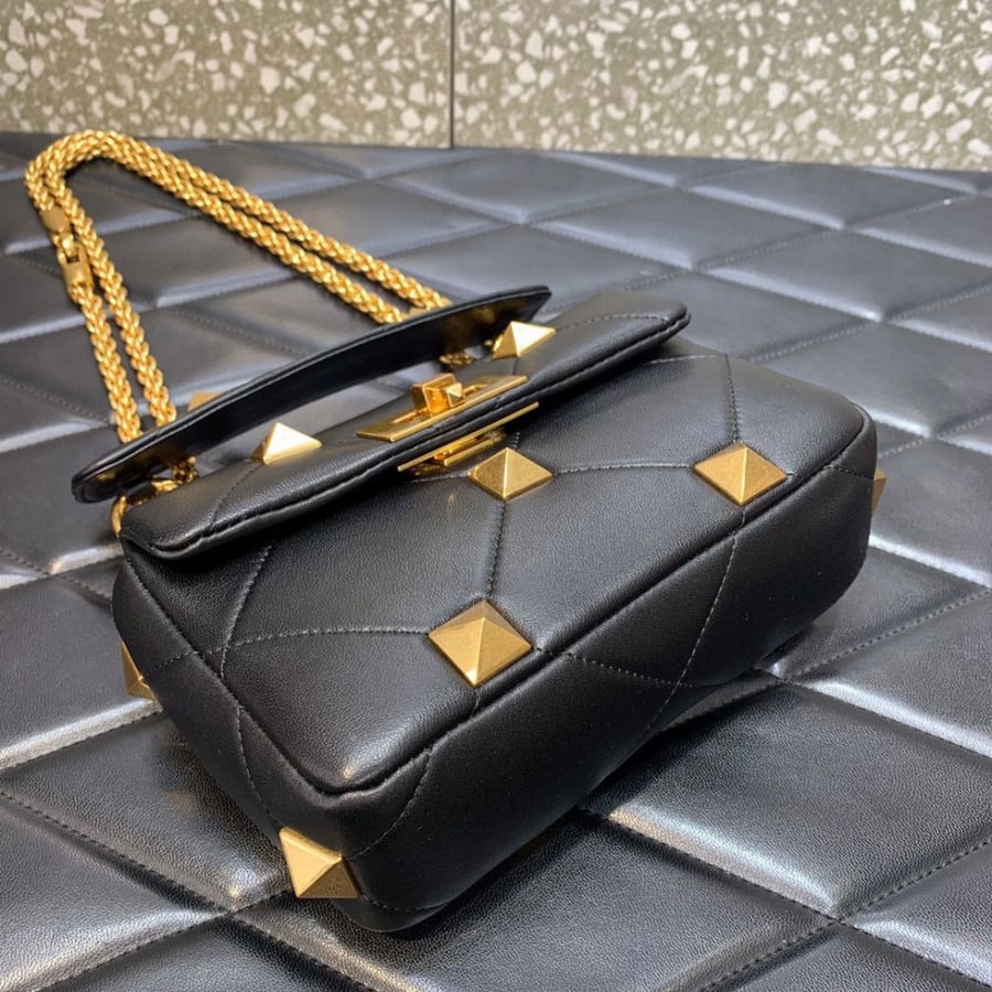 Valentino SMALL ROMAN STUD