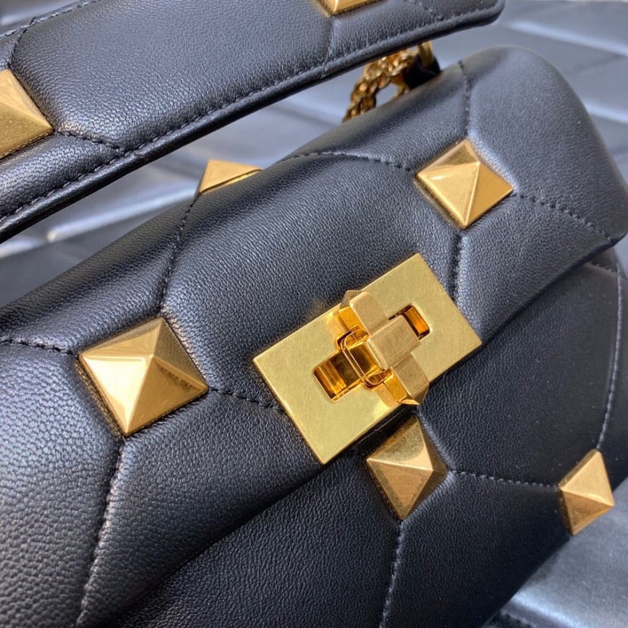 Valentino SMALL ROMAN STUD