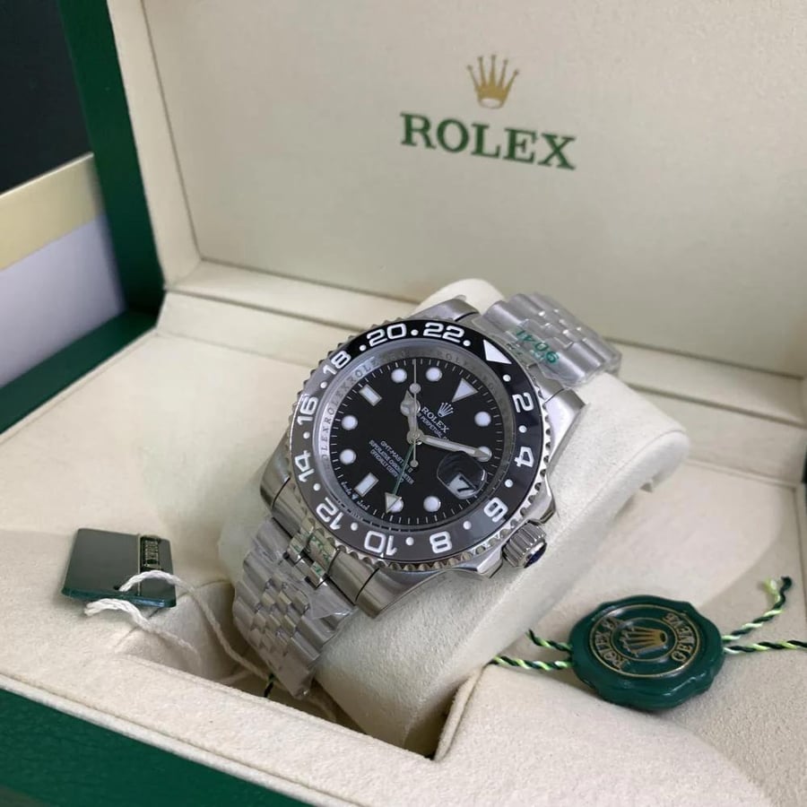 New Rolex watch of Bruce Wayne