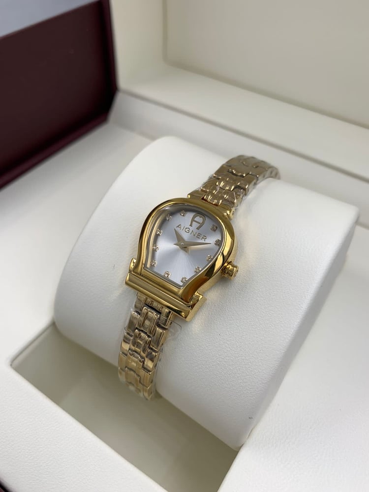 Women's Agnour watch
