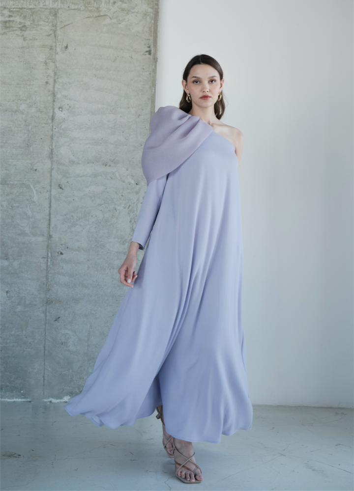 One sleeved Kaftan with Volume shoulder