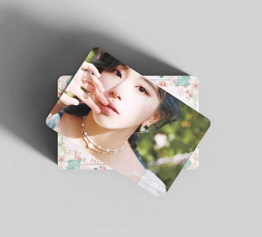Twice فوتوكارد (More & More)