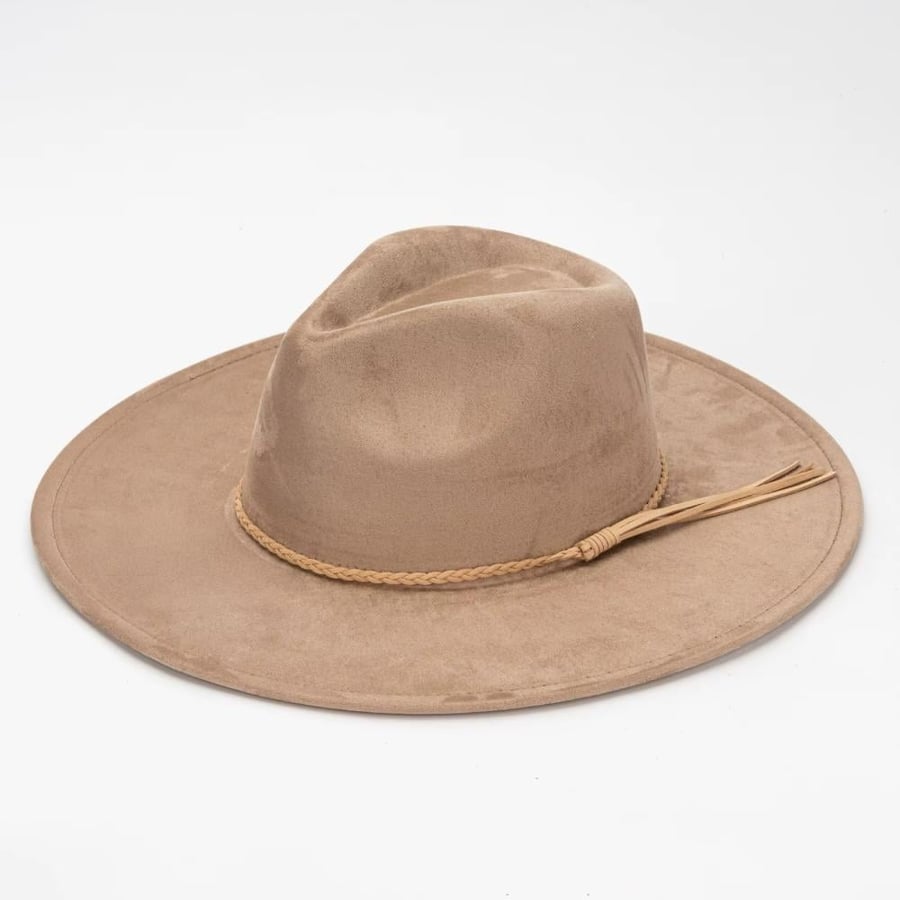 قبعة Cowboy pinch front فاخره مسطحه ( الوان متعدده)