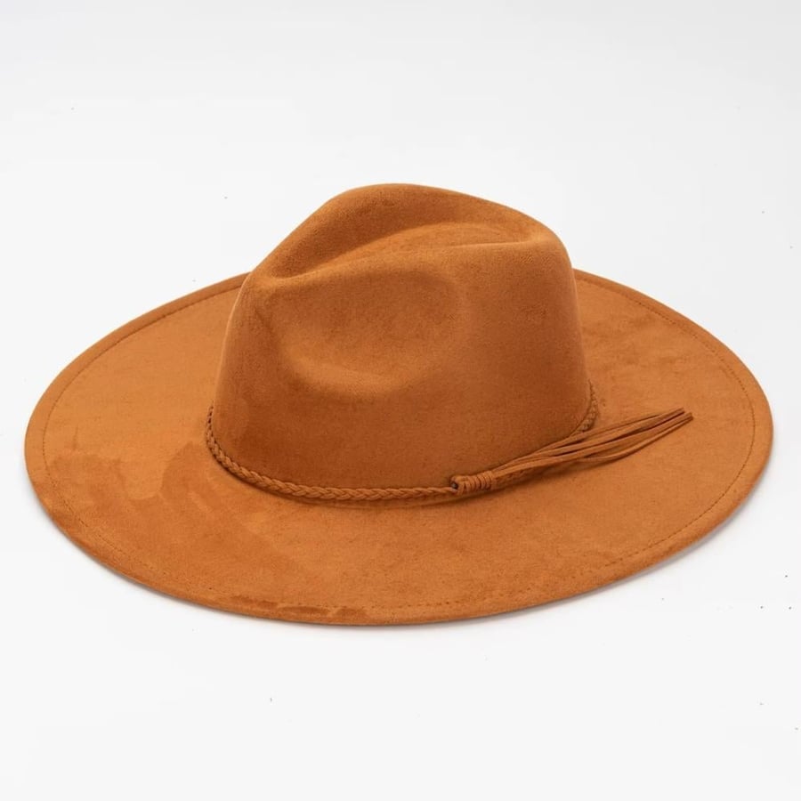 قبعة Cowboy pinch front فاخره مسطحه ( الوان متعدده)