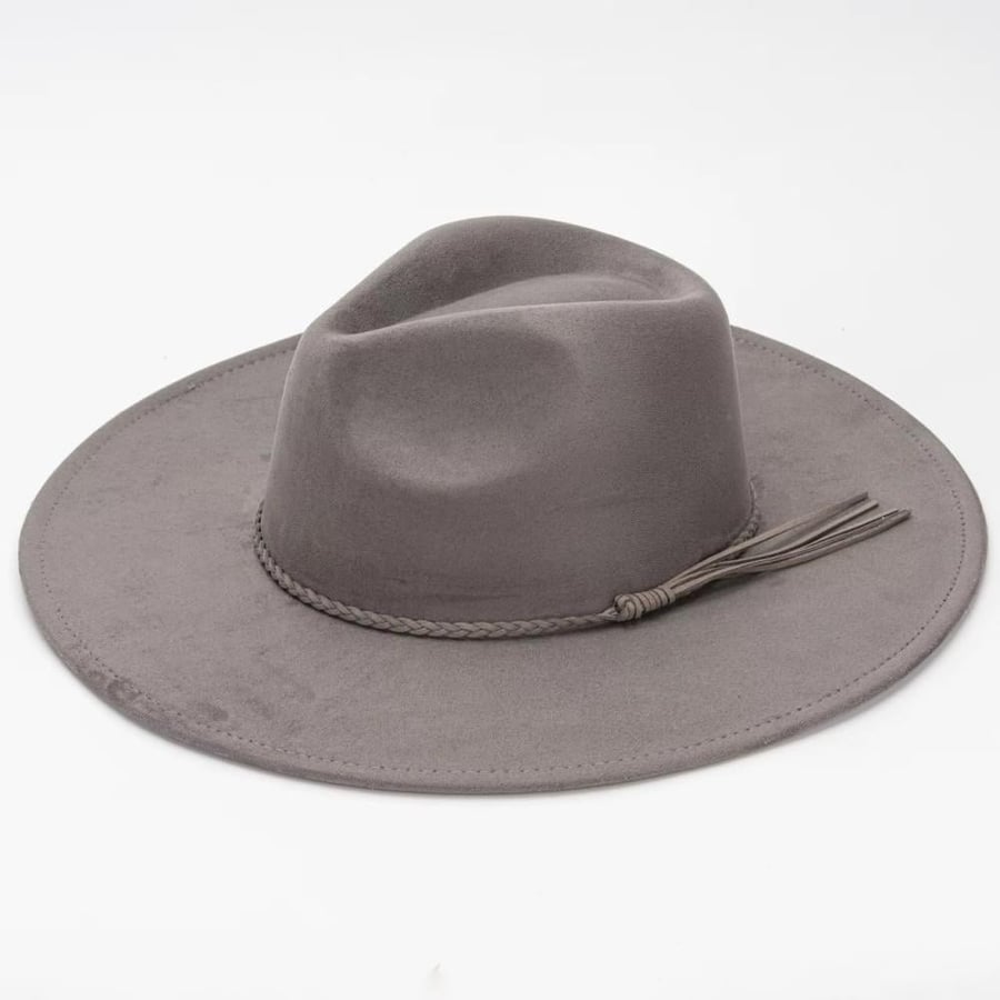 قبعة Cowboy pinch front فاخره مسطحه ( الوان متعدده)