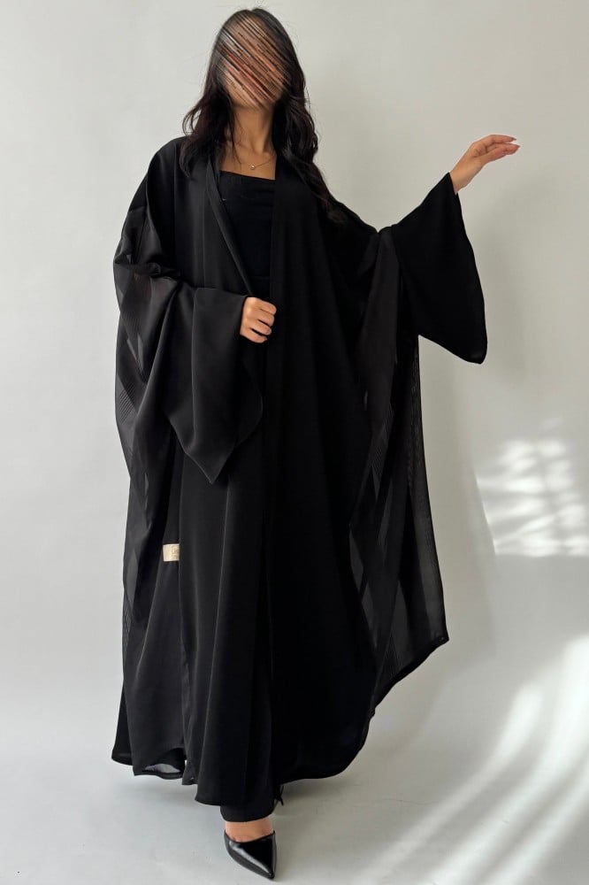 عباية منيره