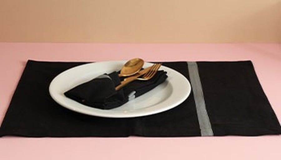 S/2 black walter napkin and placemat