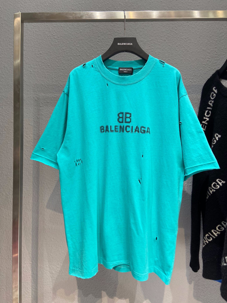 BALENCIAGA