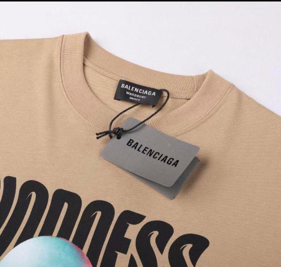 BALENCIAGA]