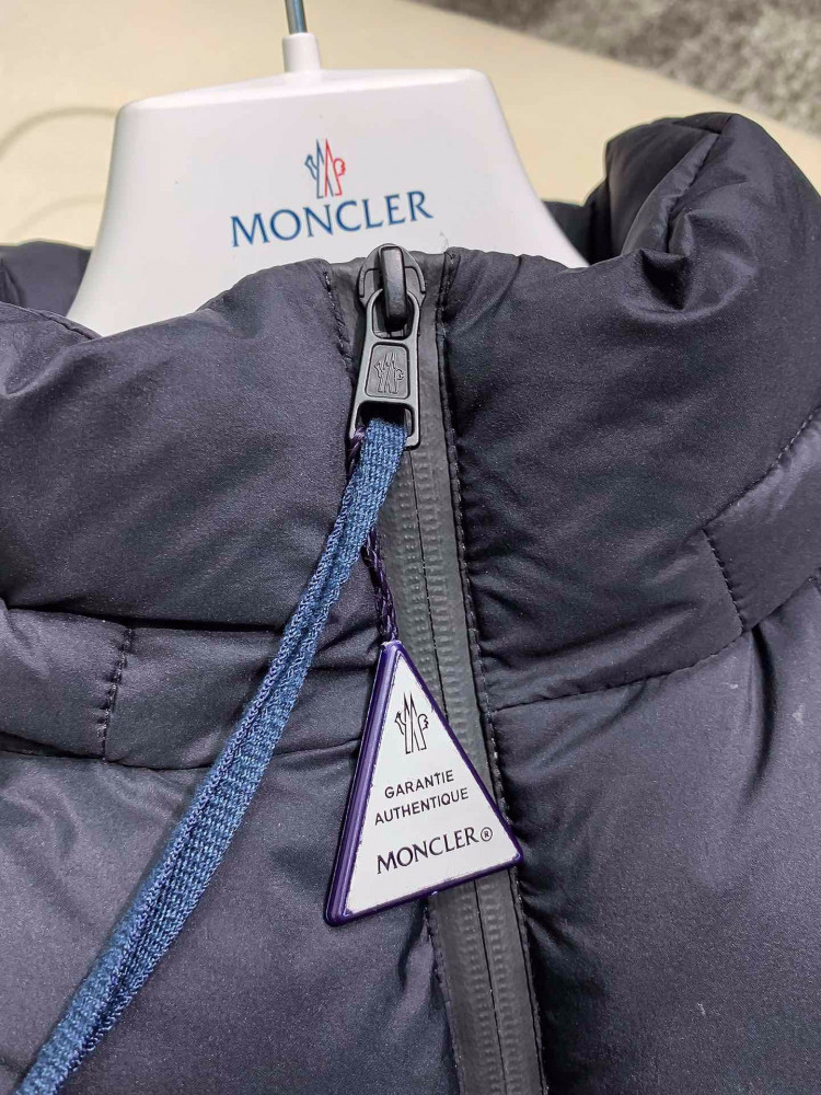MONCLER