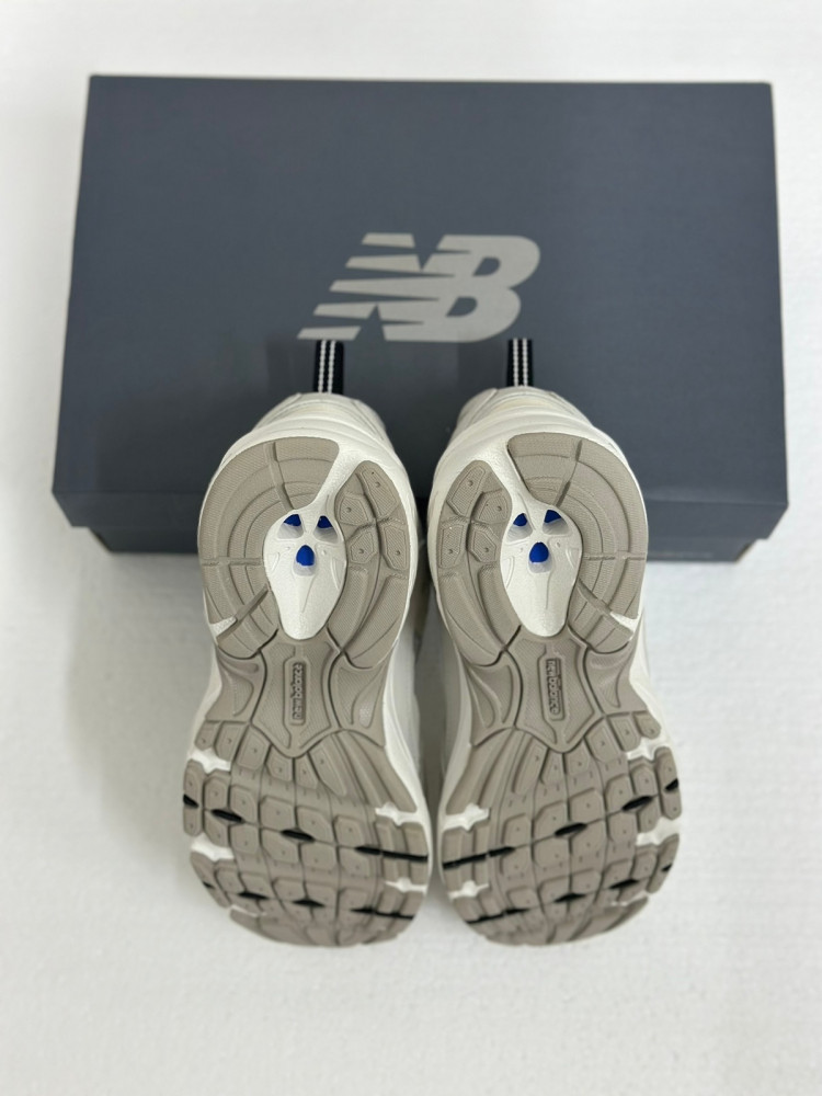 NEW BALANCE 530 ‘IVORY’