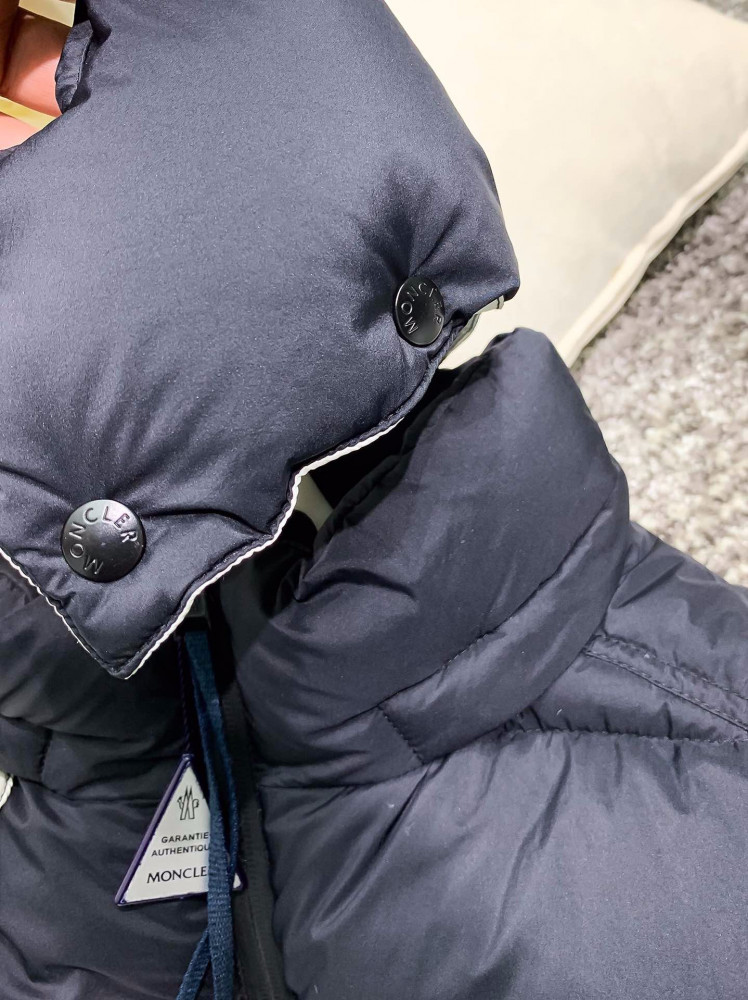 MONCLER