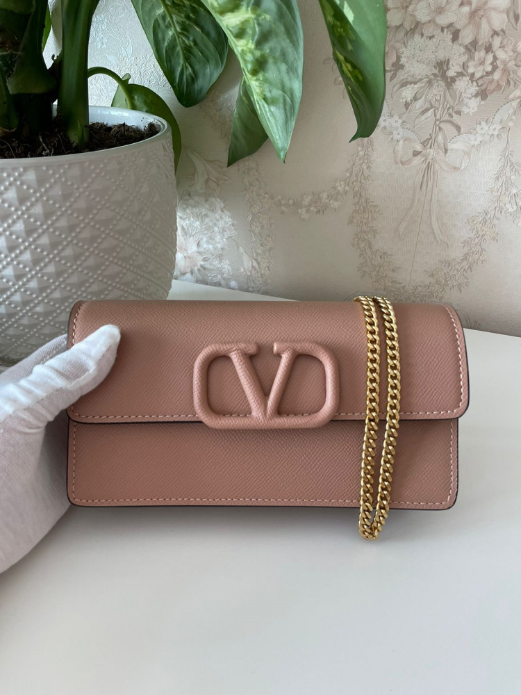 VALENTINO