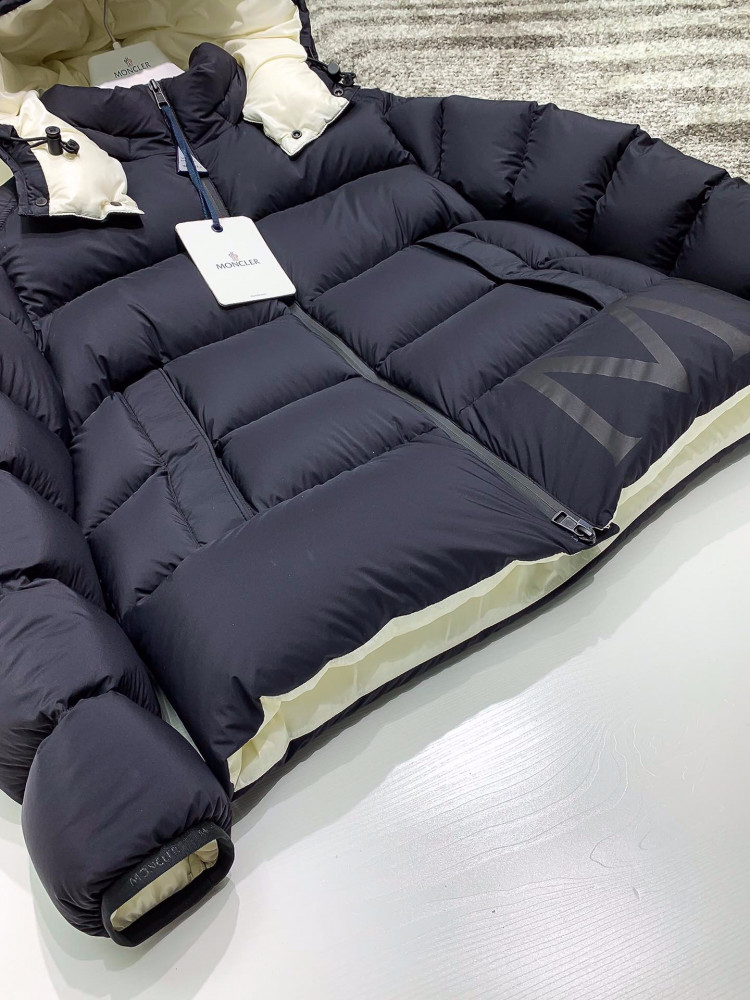 MONCLER