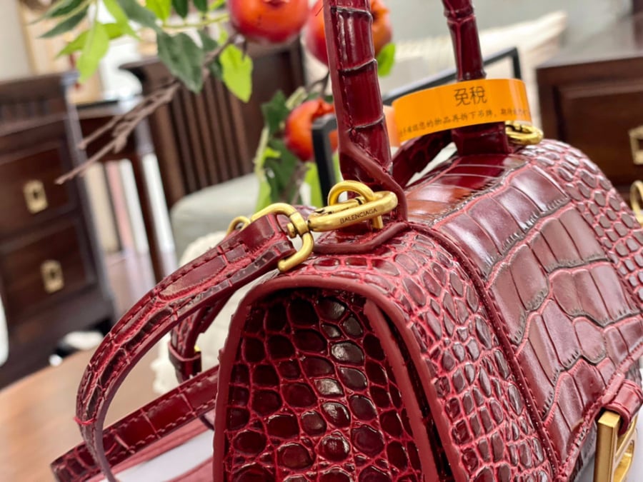 HOURGLASS SMALL HANDBAG CROCODILE EMBOSSED
