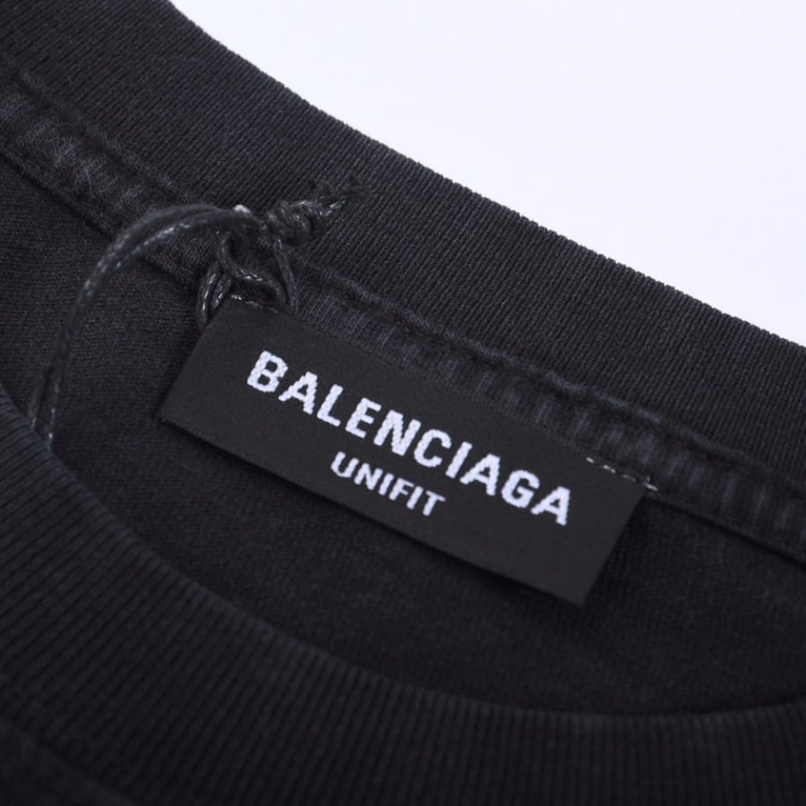 BALENCIAGA