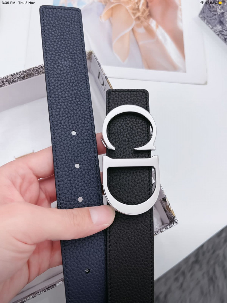 DIOR