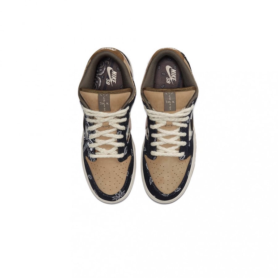 Dunk Low x Travis Scott