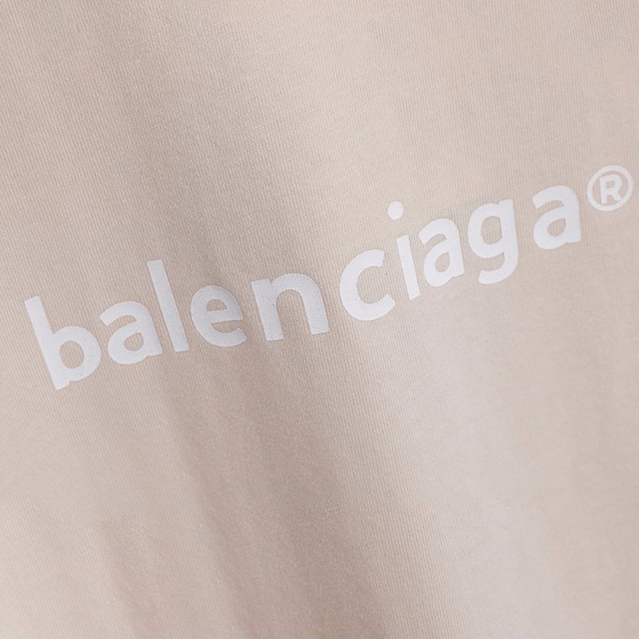 BALENCIAGA