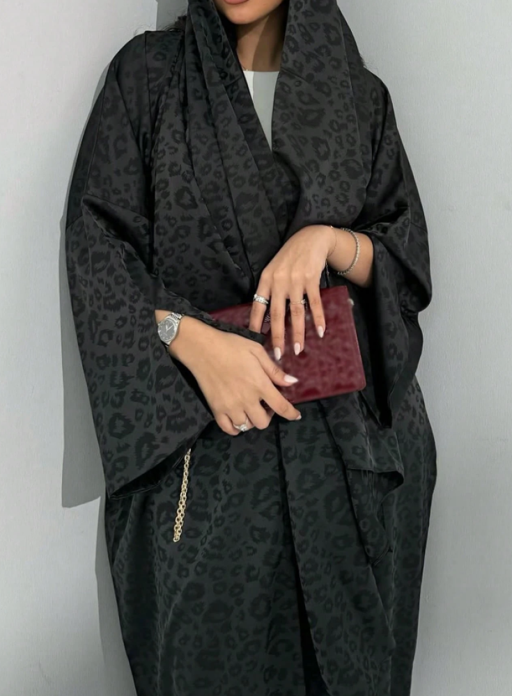 عباية مفتوحة قطعتين