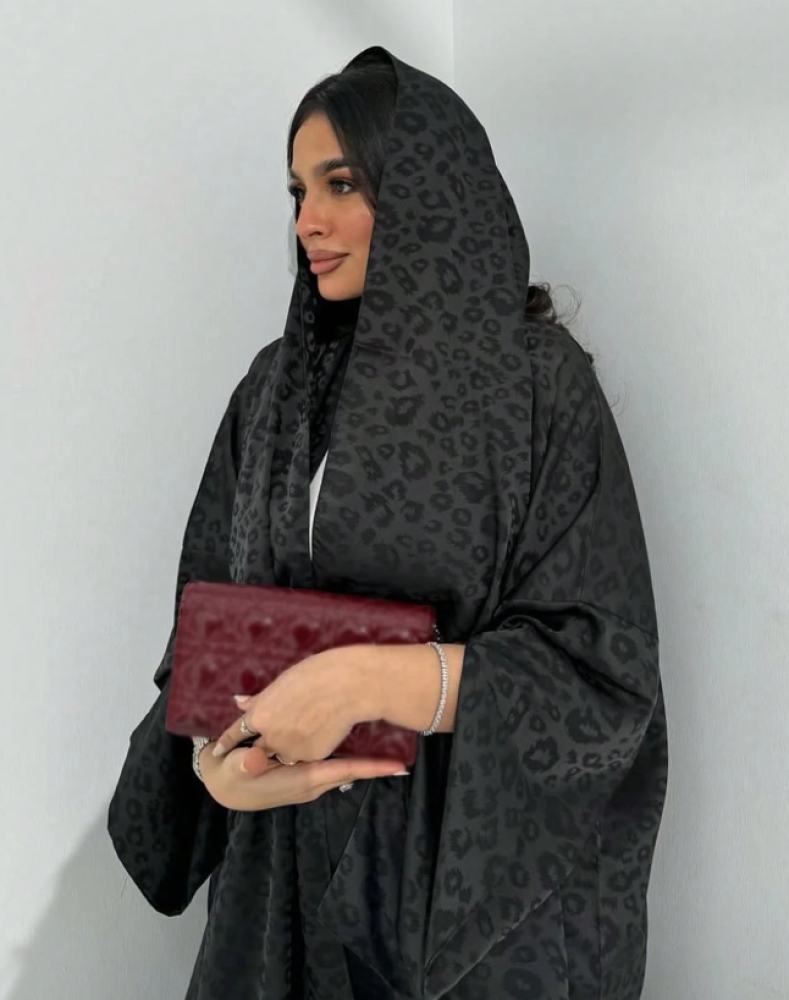 عباية مفتوحة قطعتين