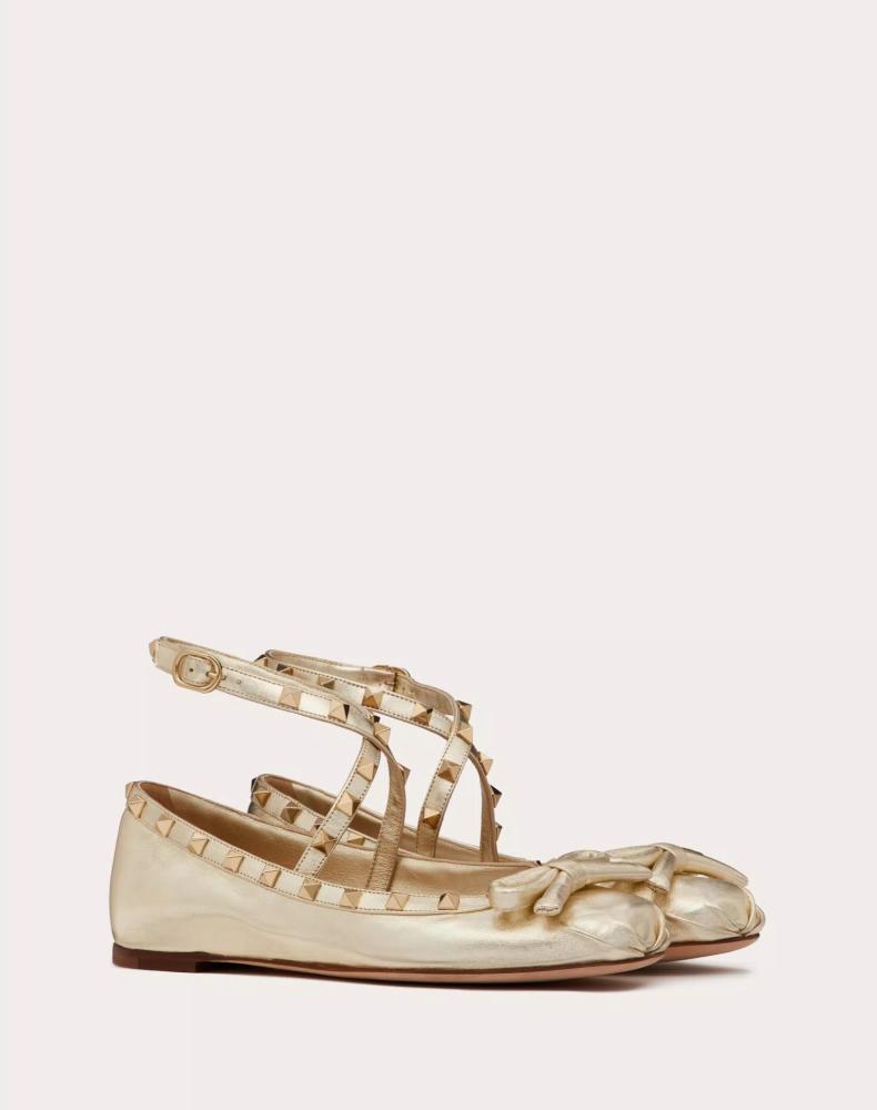 حذاء  valentino
