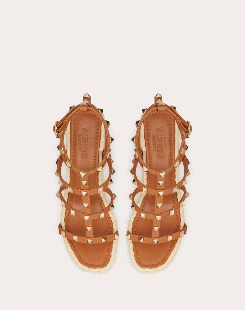 كعب valentino