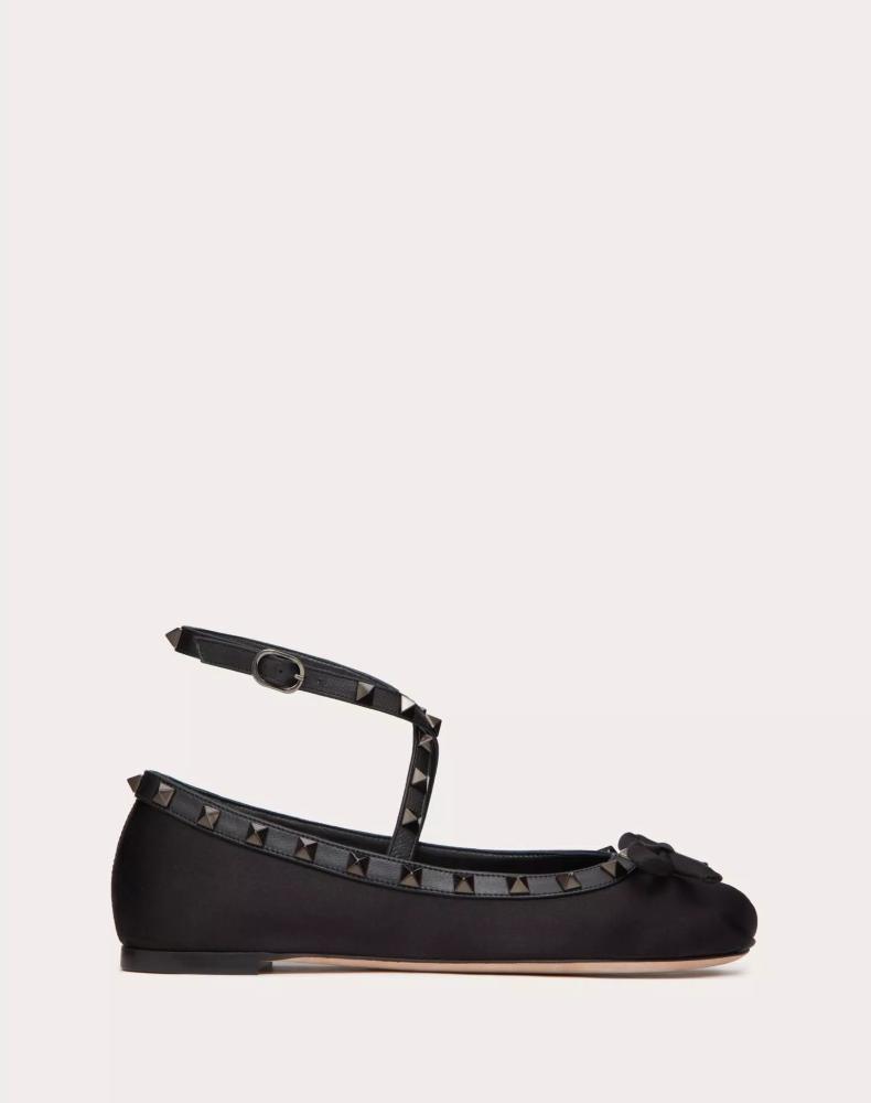حذاء  valentino