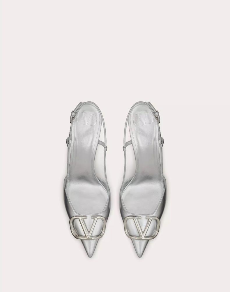كعب valentino