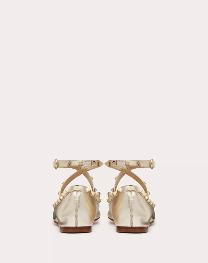 حذاء  valentino