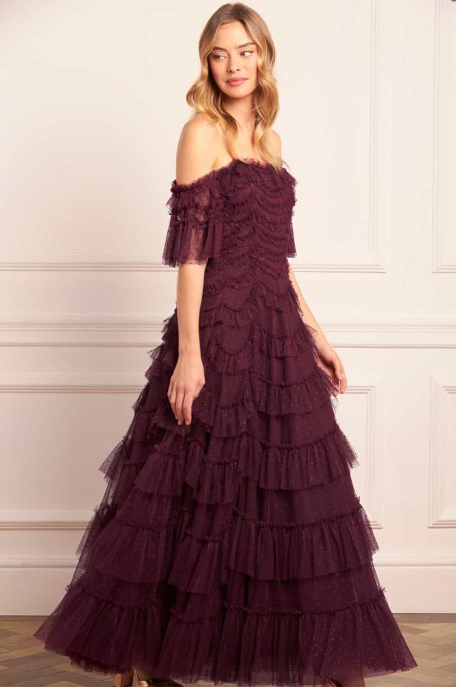 فستان Aviana Off-Shoulder Gown