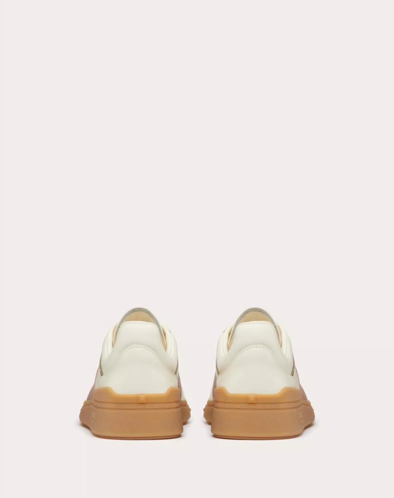 سنيكرز  valentino