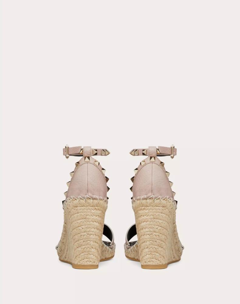 كعب valentino