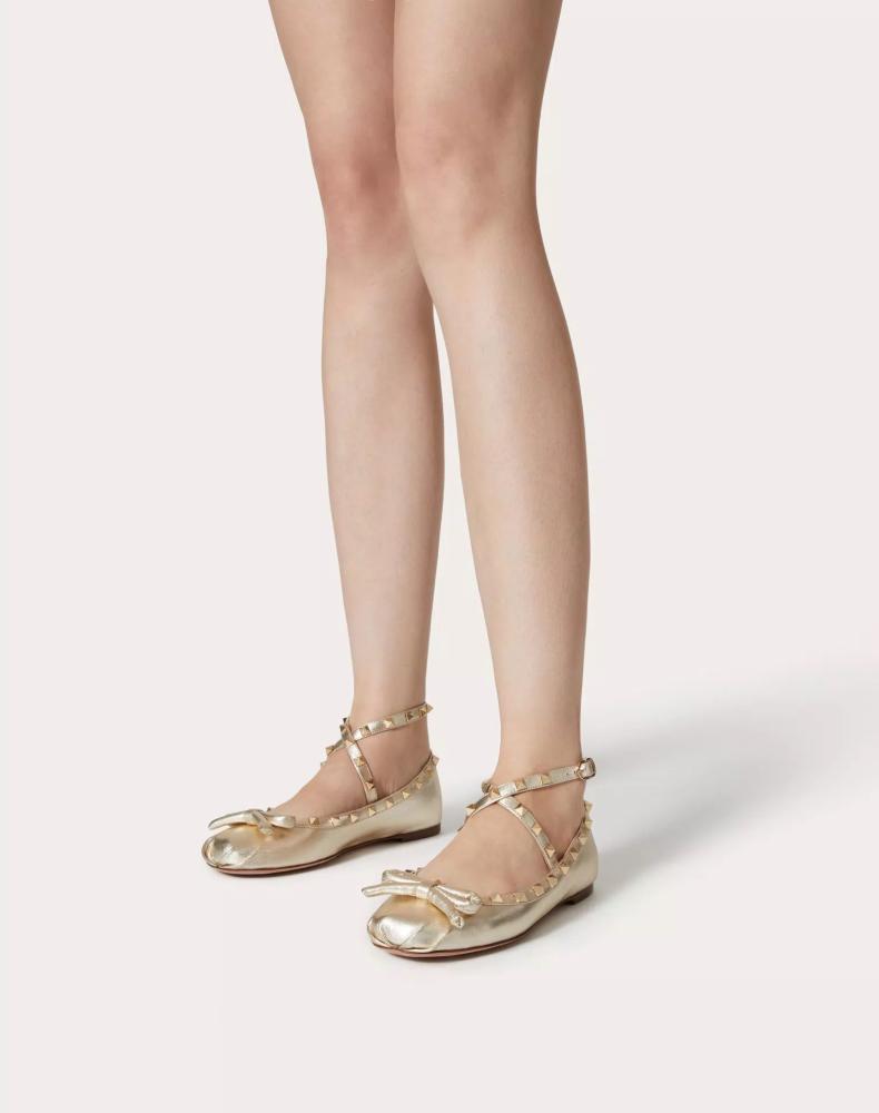 حذاء  valentino