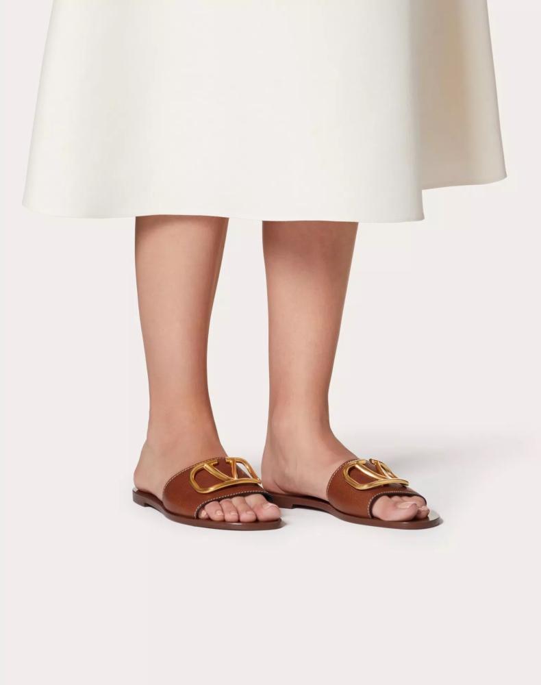 حذاء valentino