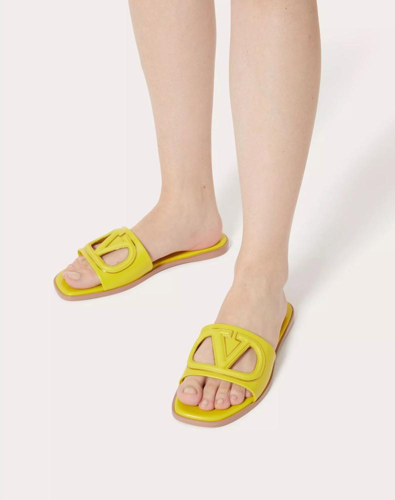 حذاء valentino
