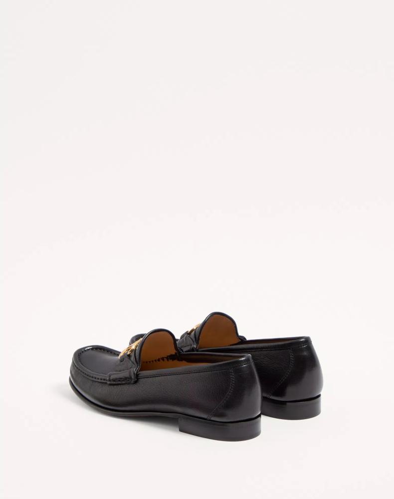 حذاء  valentino