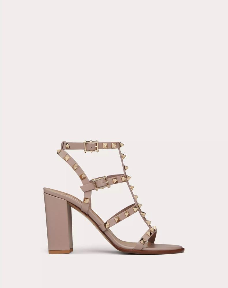 كعب valentino