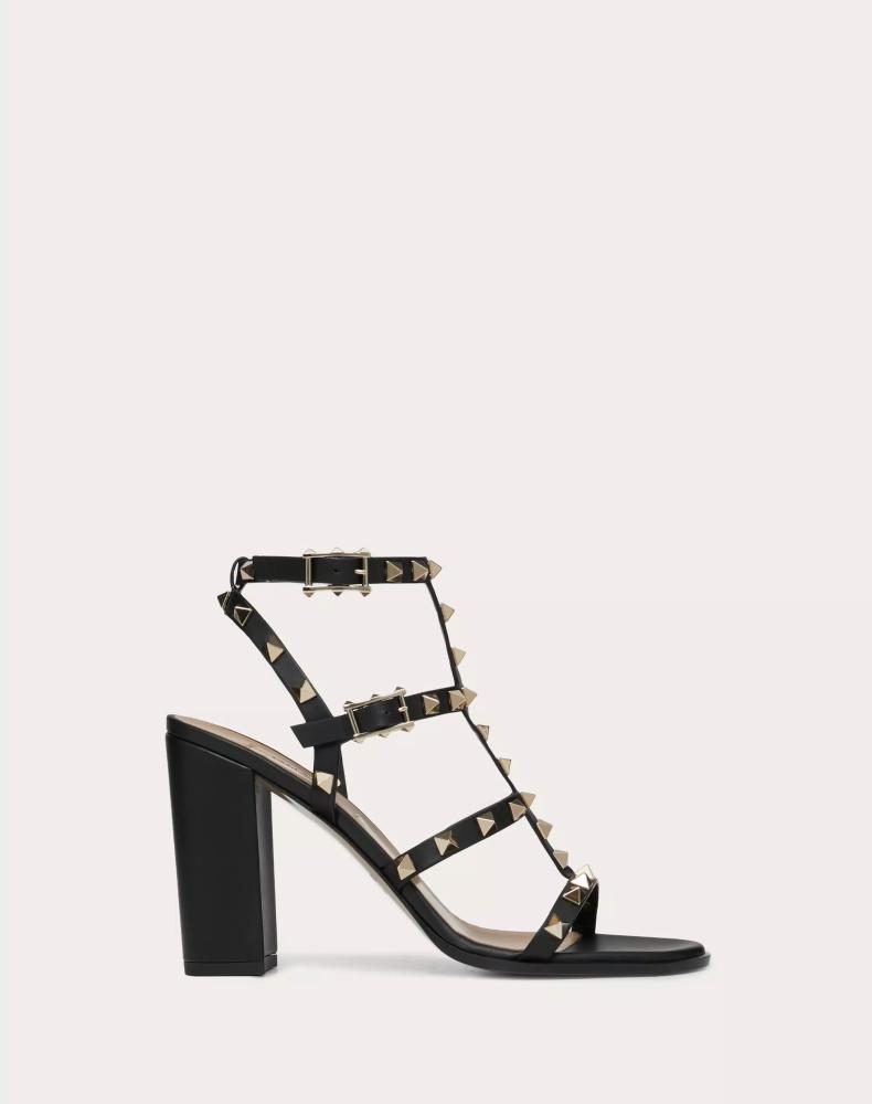 كعب valentino