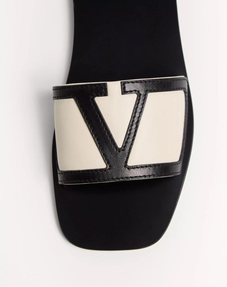 حذاء valentino