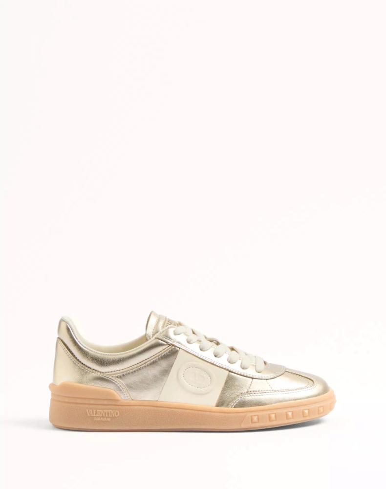 سنيكرز  valentino