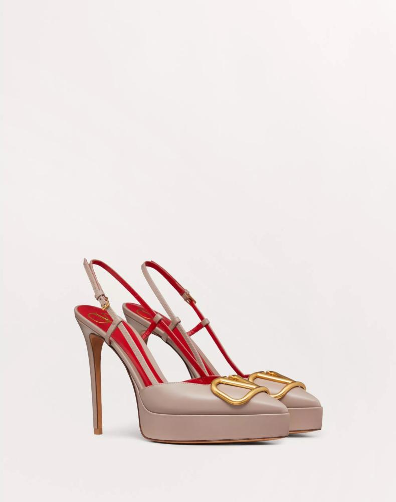 كعب valentino