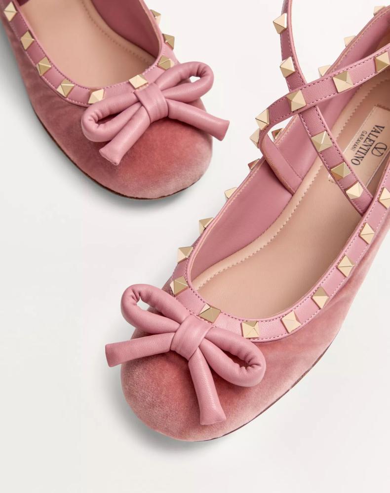 حذاء  valentino