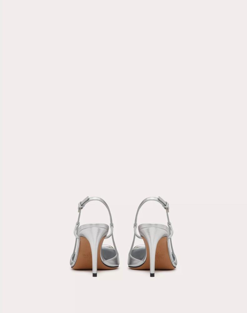 كعب valentino