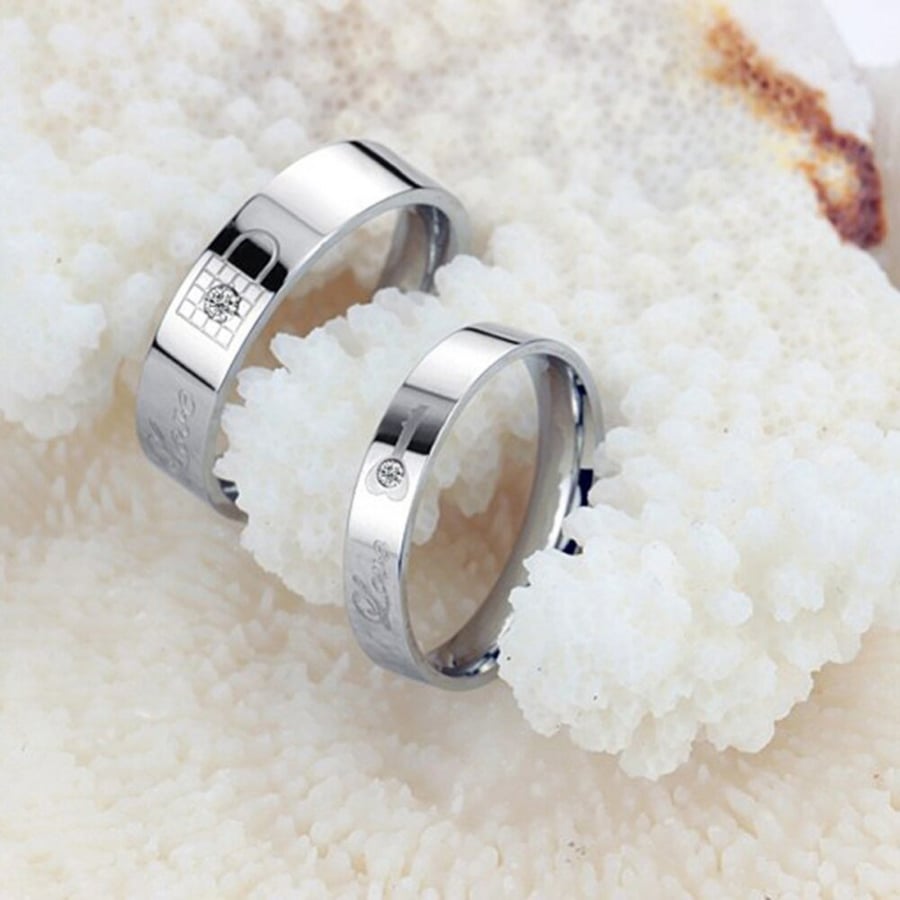 Couples rings engagement marriage connection silver plated shaped lock and key decorated with zircon stone