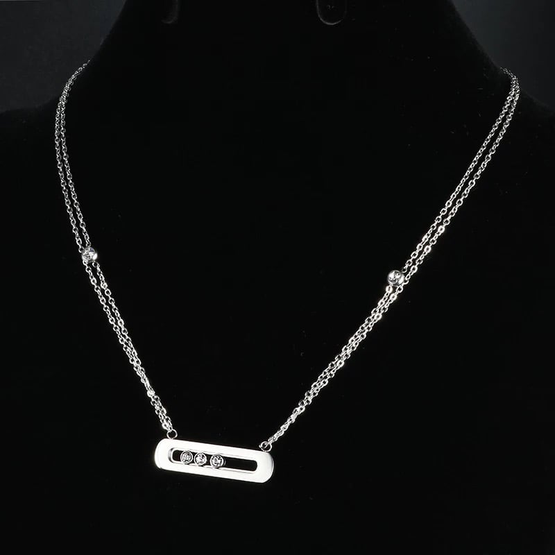 Baby Move silver necklace